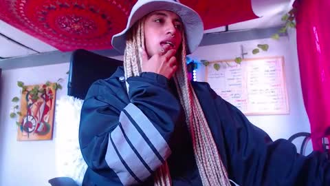 Atenea online show from 22, 10, 2025