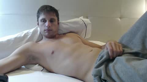 Snapshot of athleteguy55555 chatting on 8, 1, 2026 tommycb55555 online show from 8, 1, 2026