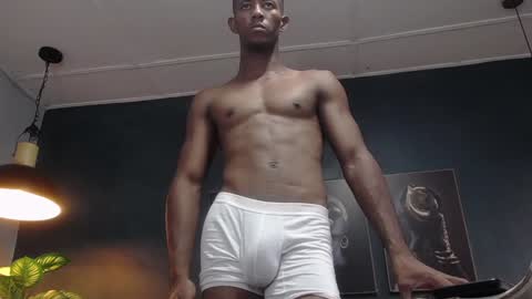 Snapshot of athleticbig_cock chatting on 7, 12, 2024 ATHLETIC COCK online show from 7, 12, 2024