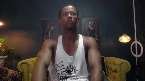 Snapshot of athleticbig_cock chatting on 25, 1, 2025 ATHLETIC COCK online show from 25, 1, 2025