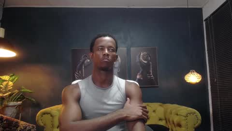 Snapshot of athleticbig_cock chatting on 4, 2, 2025 ATHLETIC COCK online show from 4, 2, 2025