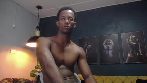 Snapshot of athleticbig_cock chatting on 19, 2, 2025 ATHLETIC COCK online show from 19, 2, 2025