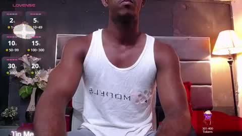 Snapshot of athleticbig_cock chatting on 8, 10, 2025 ATHLETIC COCK online show from 8, 10, 2025