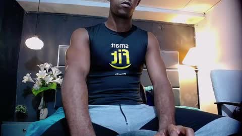 Snapshot of athleticbig_cock chatting on 15, 11, 2025 ATHLETIC COCK online show from 15, 11, 2025