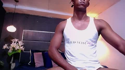 Snapshot of athleticbig_cock chatting on 26, 11, 2025 ATHLETIC COCK online show from 26, 11, 2025