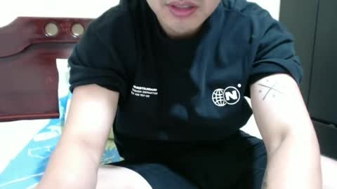 Snapshot of athleticboy2026 chatting on 19, 5, 2026 Robin online show from 19, 5, 2026