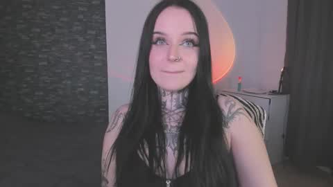 online every day between 10am-23pm online show from 30, 9, 2025