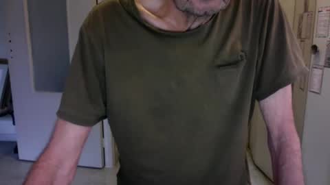 auguste061400 online show from 19, 2, 2025