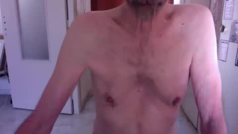 auguste061400 online show from 3, 3, 2025