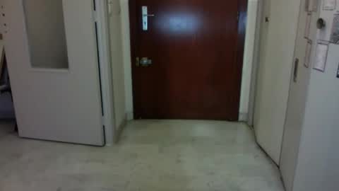 auguste061400 online show from 9, 3, 2025