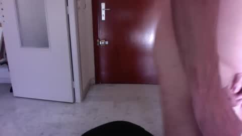 auguste061400 online show from 10, 3, 2025