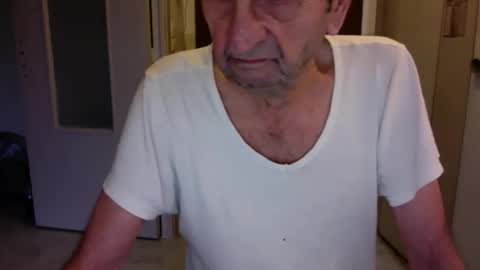 auguste061400 online show from 16, 12, 2025