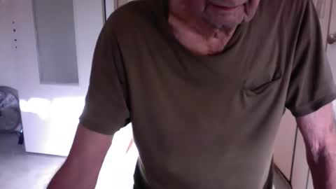 auguste061400 online show from 18, 12, 2025