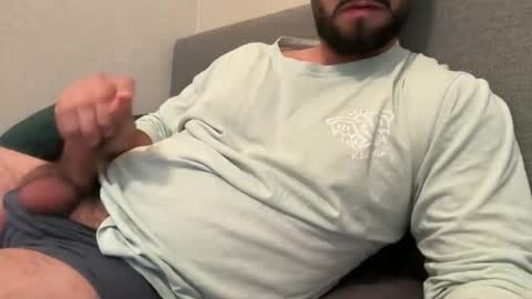 Snapshot of augustload chatting on 3, 11, 2025 AugustLoad online show from 3, 11, 2025