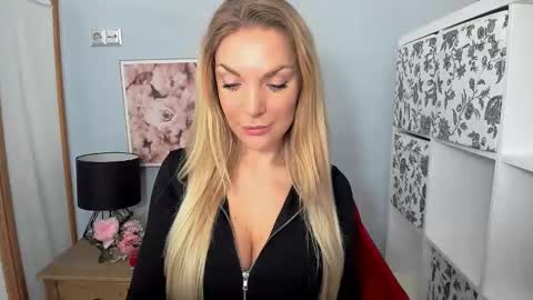 AulloraSensual online show from 11, 12, 2024