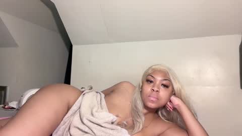 Snapshot of aunyxxx chatting on 5, 2, 2025 aunyxxx online show from 5, 2, 2025