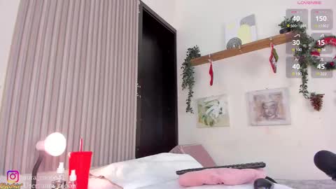 Snapshot of aura_moon chatting on 17, 12, 2024 Hello I am Marcela follow me on my instagram aura moon11 online show from 17, 12, 2024