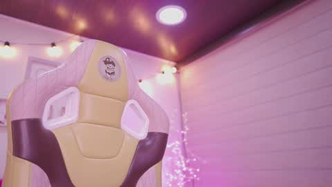 aura_rouss online show from 10, 2, 2026