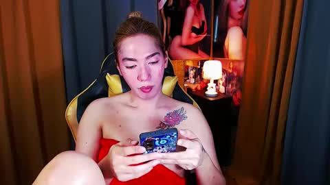 Miss awra online show from 8, 4, 2026