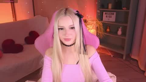 Aura online show from 15, 4, 2026