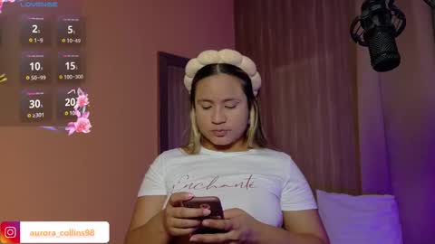 Snapshot of aurora_collins08 chatting on 4, 3, 2025 aurora_collins08 online show from 4, 3, 2025