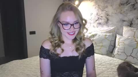 Kate online show from 28, 9, 2025