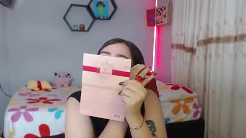 Snapshot of aurora_shy_ chatting on 18, 1, 2025 Aurora online show from 18, 1, 2025