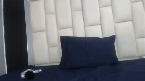 Snapshot of auroraa_miller chatting on 27, 12, 2024 auroraa_miller online show from 27, 12, 2024