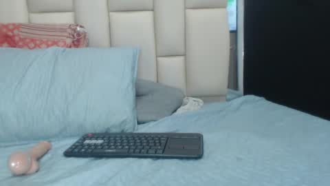 Snapshot of auroraa_miller chatting on 3, 1, 2025 auroraa_miller online show from 3, 1, 2025