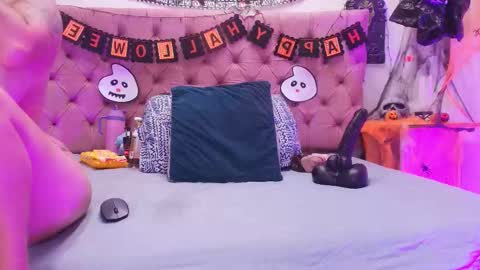 Snapshot of auroraa_miller chatting on 26, 10, 2025 auroraa_miller online show from 26, 10, 2025