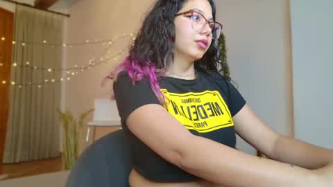 Snapshot of aurorasiera chatting on 31, 12, 2024 Aurora online show from 31, 12, 2024