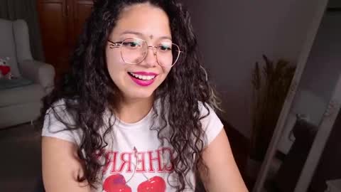 Snapshot of aurorasiera chatting on 2, 12, 2025 Aurora online show from 2, 12, 2025