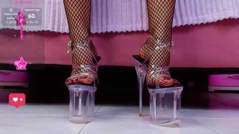 Snapshot of aurorasim chatting on 28, 10, 2025 Aurora online show from 28, 10, 2025