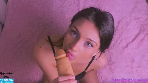 Snapshot of auroravoice chatting on 26, 9, 2025 Aurora Voice online show from 26, 9, 2025