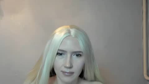 auroro8445438 online show from 24, 4, 2026