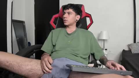 Snapshot of austin_falcon chatting on 14, 2, 2025 Austin online show from 14, 2, 2025