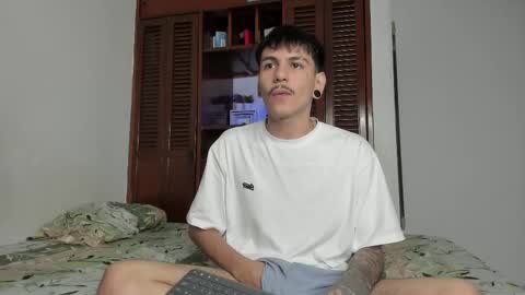 Snapshot of austin_falcon chatting on 10, 9, 2025 Austin online show from 10, 9, 2025