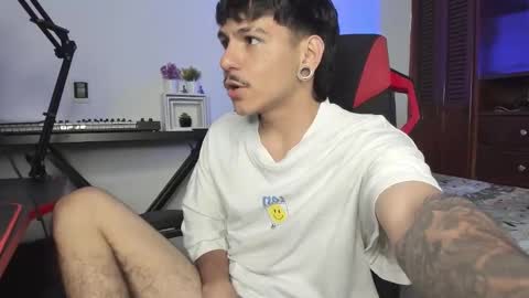 Snapshot of austin_falcon chatting on 14, 10, 2025 Austin online show from 14, 10, 2025