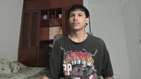 Snapshot of austin_falcon chatting on 15, 10, 2025 Austin online show from 15, 10, 2025