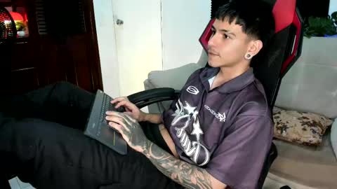 Austin online show from 15, 4, 2026