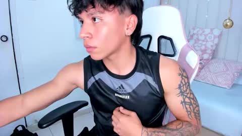 Snapshot of austin_valverde chatting on 17, 12, 2025 Austin online show from 17, 12, 2025