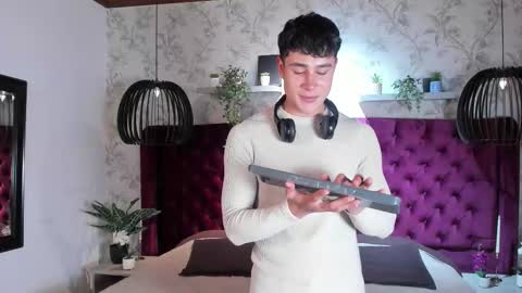 Austin  online show from 18, 2, 2026