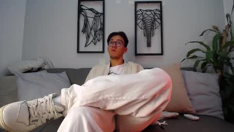 austinreeds online show from 11, 11, 2025