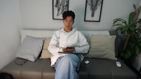 austinreeds online show from 18, 11, 2025