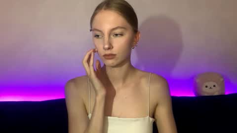 Annie online show from 19, 9, 2025