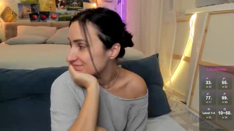 Snapshot of ava_athena chatting on 9, 11, 2025 Ava online show from 9, 11, 2025