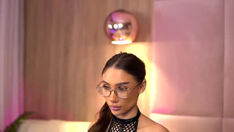 Ava online show from 8, 1, 2025