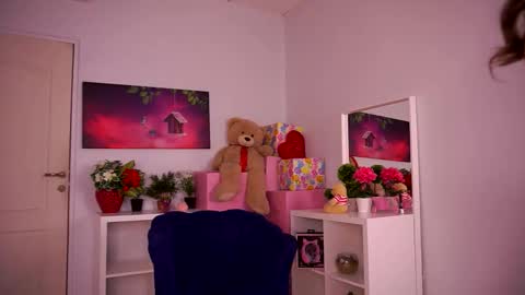 Ava online show from 7, 1, 2026