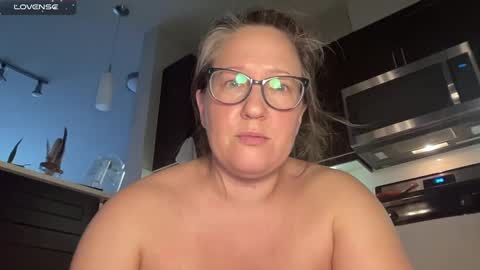 Snapshot of avabradley chatting on 16, 1, 2025 Ava . Support my channel by using my affiliate link to make your account  Thanks  online show from 16, 1, 2025