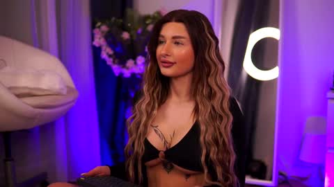 Snapshot of avashay chatting on 21, 1, 2025 Carina online show from 21, 1, 2025
